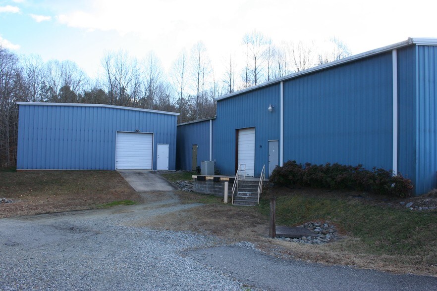 More Photos Of 4058 Old Us Highway 52, Lexington Warehouse For Lease