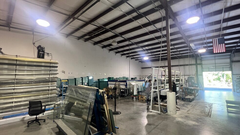 More Photos Of 6225 E 21st St, Bradenton Industrial For Sale