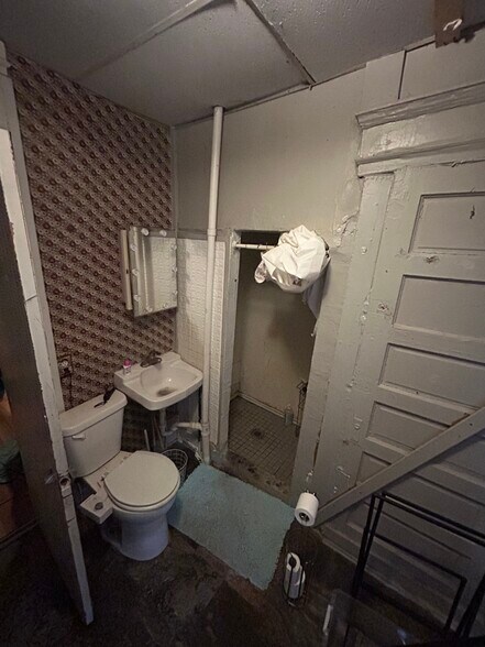 More Photos Of 1424 30th St, Des Moines Apartments For Sale