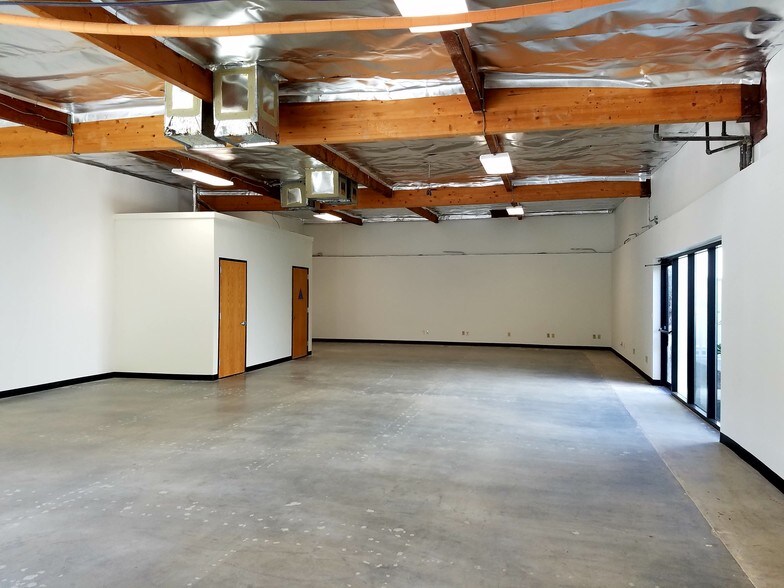 More Photos Of 27801 La Paz Rd, Laguna Niguel Showroom For Lease