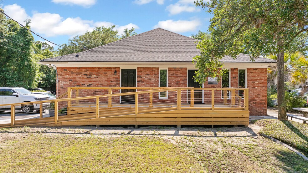 More Photos Of 924 Tall Pine Rd, Mount Pleasant Medical For Sale