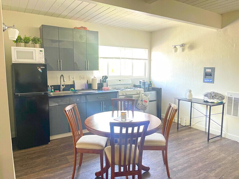 More Photos Of 6597 Trigo Rd, Goleta Apartments For Sale