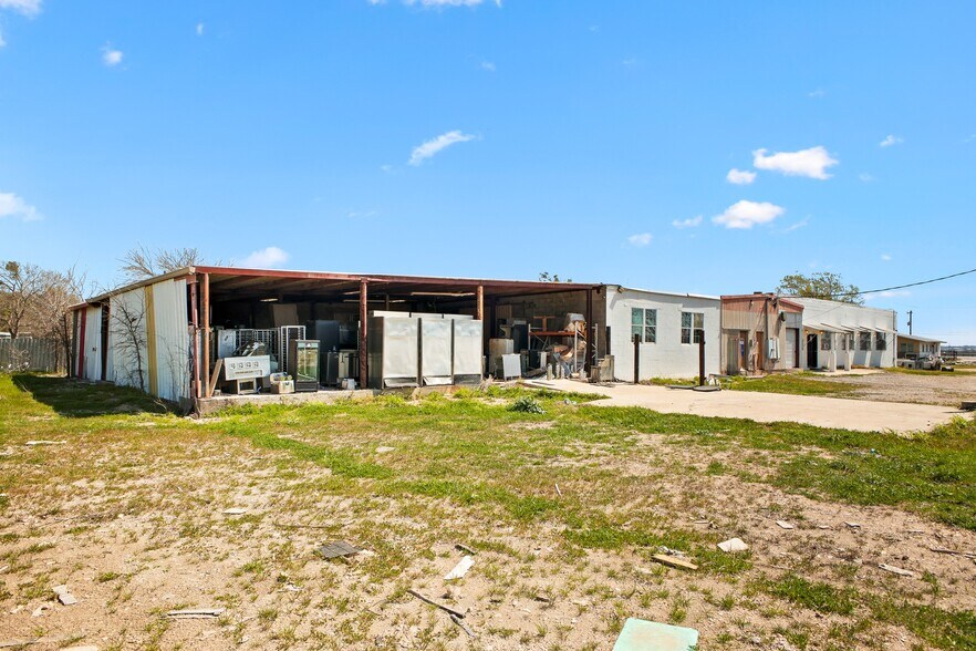 More Photos Of 5075 Highway 21, San Marcos Warehouse For Sale