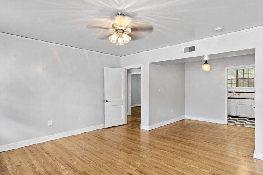 More Photos Of , Memphis Multifamily For Sale