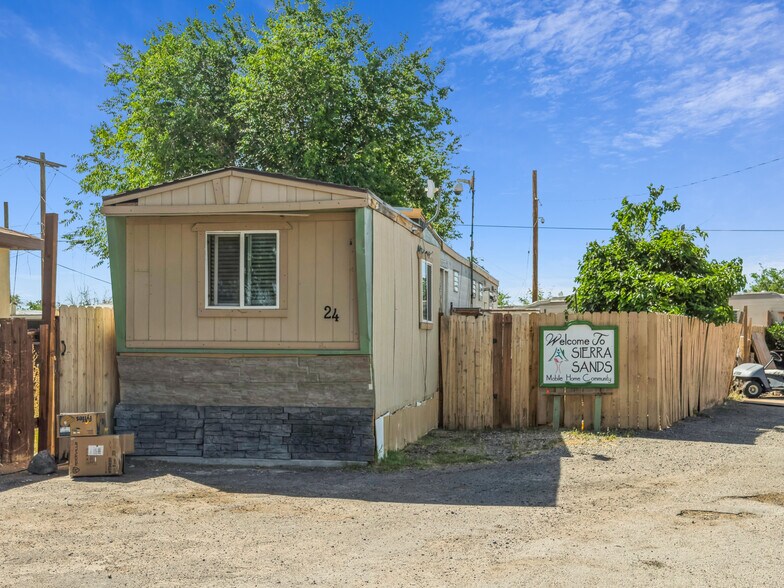 More Photos Of 535 W Atkins Ave, Ridgecrest Manufactured Housing Mobile Home Park For Sale