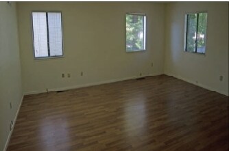 More Photos Of 558-560 3rd St W, Sonoma Office For Lease