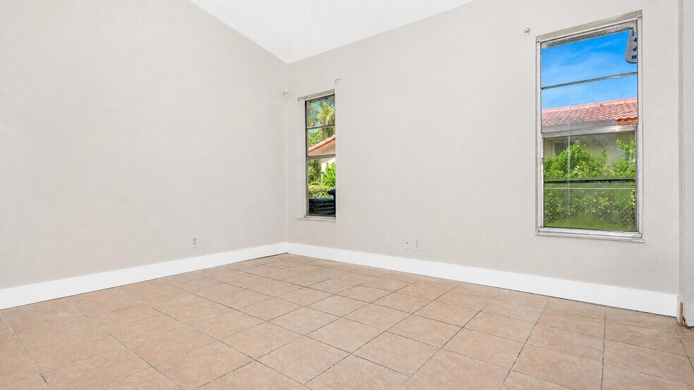 More Photos Of 11281 NW 39th St, Coral Springs Multifamily For Sale
