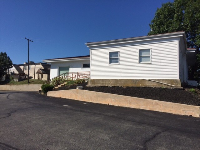 Primary Photo Of 2550 E Market St, York General Retail For Sale