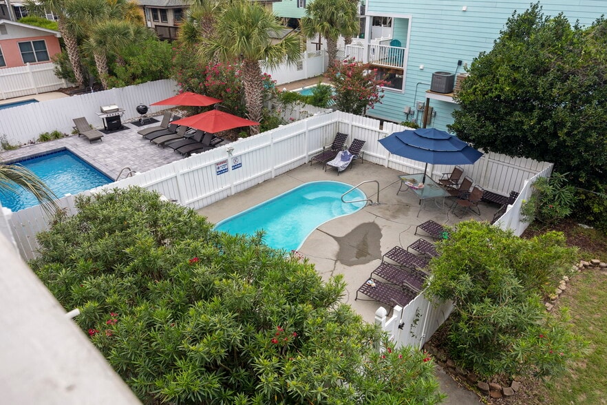 More Photos Of 510 S Ocean Blvd, Surfside Beach Multifamily For Sale