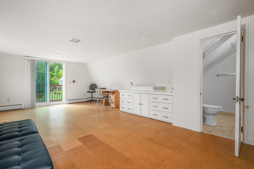 More Photos Of 2 Douglas Pike, Smithfield Office For Sale