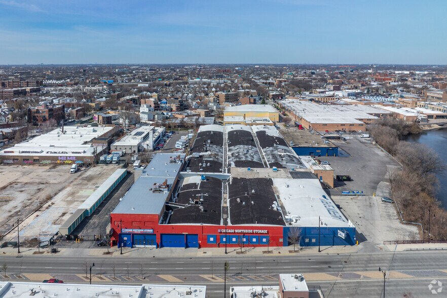 More Photos Of 2950 N Western Ave, Chicago Manufacturing For Lease