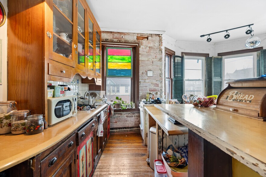 More Photos Of 212-220 Grant St, Buffalo Apartments For Lease