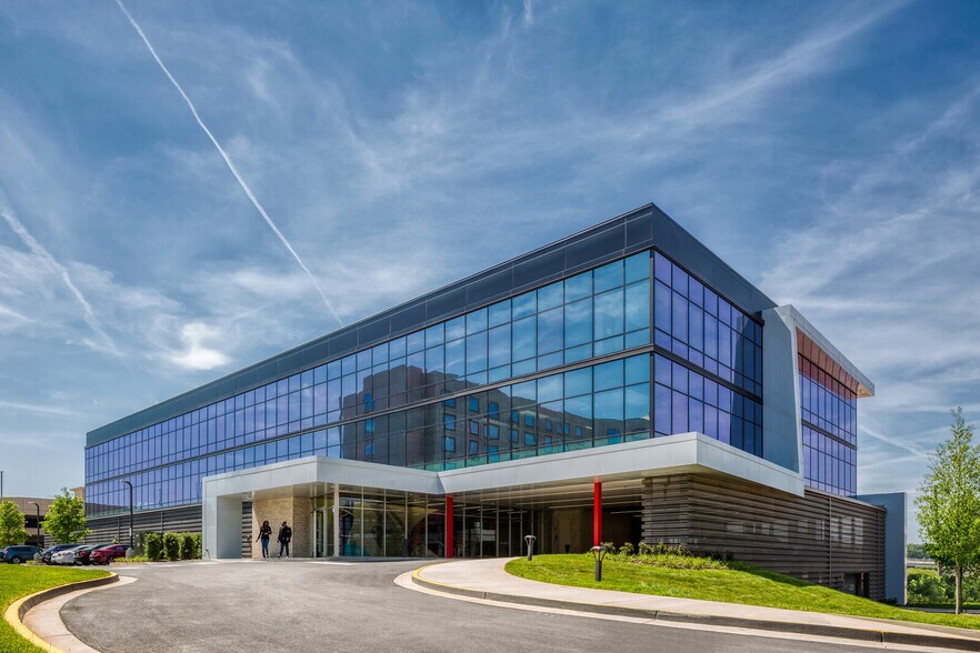 More Photos Of 4130 Sky Train Way, College Park Office For Lease