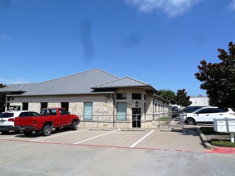 More Photos Of 930 W Ralph Hall Pky, Rockwall Medical For Lease