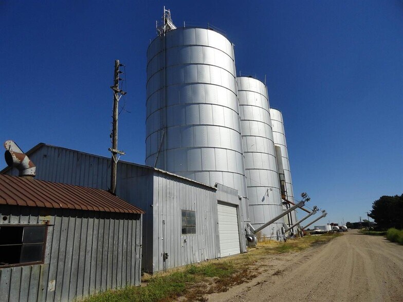 More Photos Of 6100 39th Street, Kearney Specialty For Sale