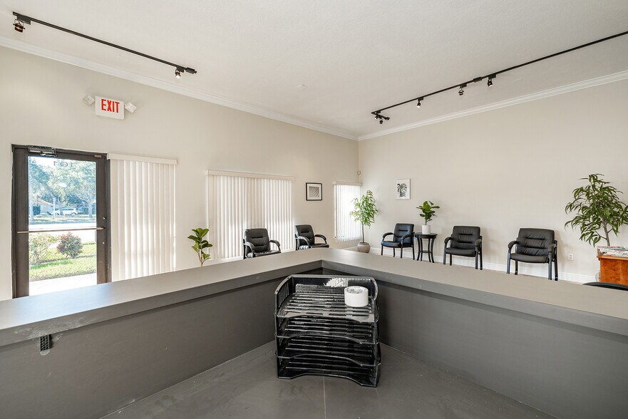 More Photos Of 3831 Tyrone Blvd N, Saint Petersburg Office For Lease