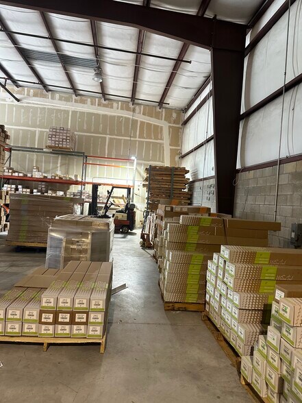 More Photos Of 161 Commerce Rd, Boynton Beach Warehouse For Sale