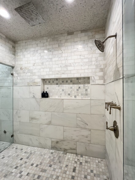 More Photos Of 2972 Lookout Pl NE, Atlanta Office Residential For Sale