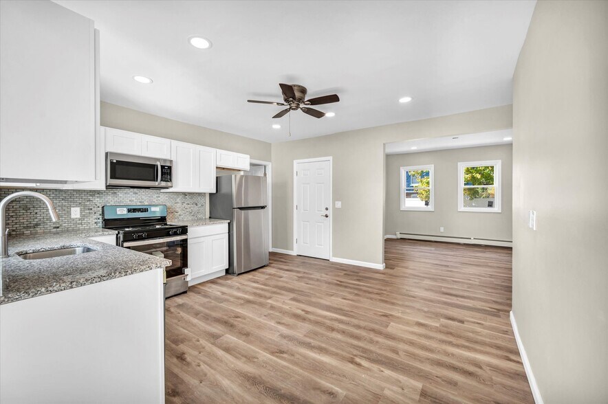 More Photos Of 121 Hillview Ave, Waterbury Apartments For Sale