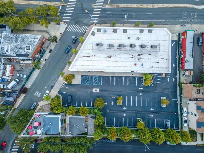 More Photos Of 4051-4055 Hylan Blvd, Staten Island Drugstore For Sale