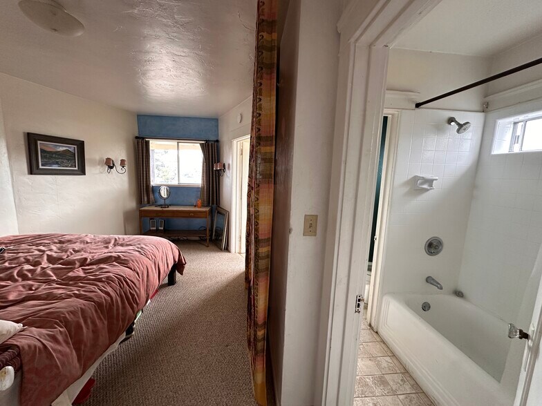 More Photos Of 429 Larkin St, Monterey Apartments For Sale