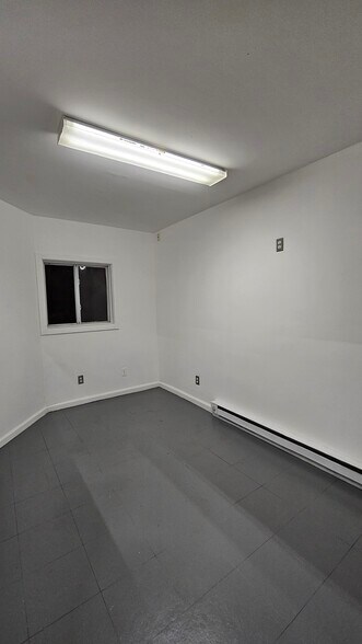 More Photos Of 105 Cedar Brook Rd, Sicklerville Warehouse For Lease