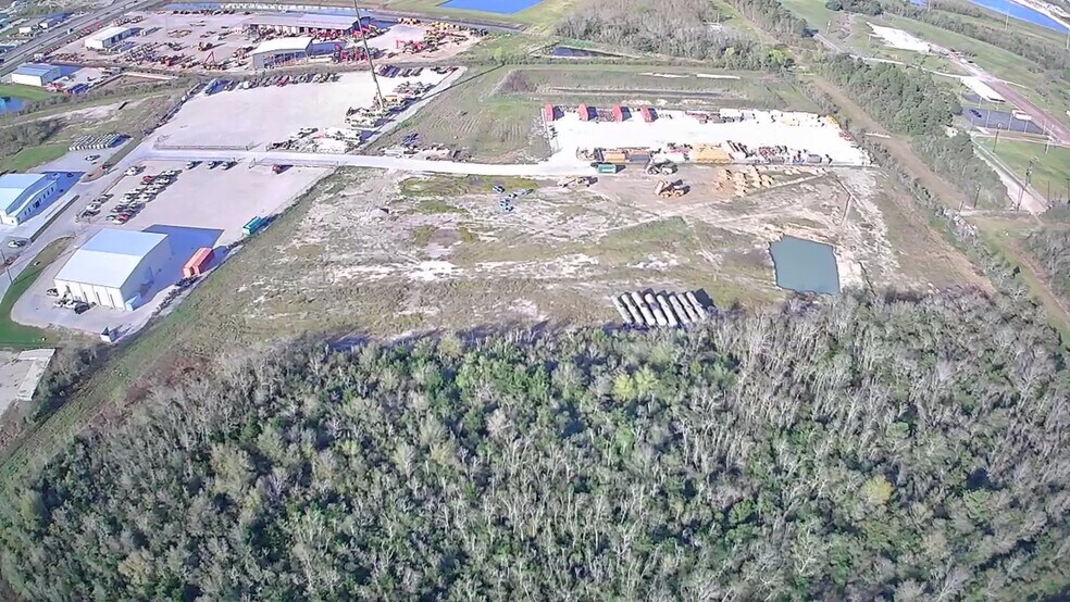 More Photos Of 11603 I-10 Frontage, Baytown Land For Lease