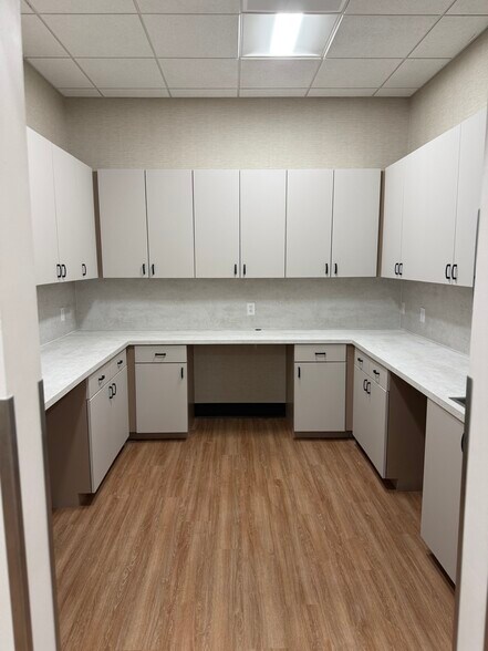 More Photos Of 3795 Boynton Beach Blvd, Boynton Beach Medical For Lease