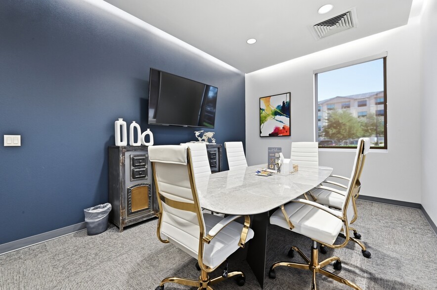 More Photos Of 333 E Highway 290, Dripping Springs Office For Lease