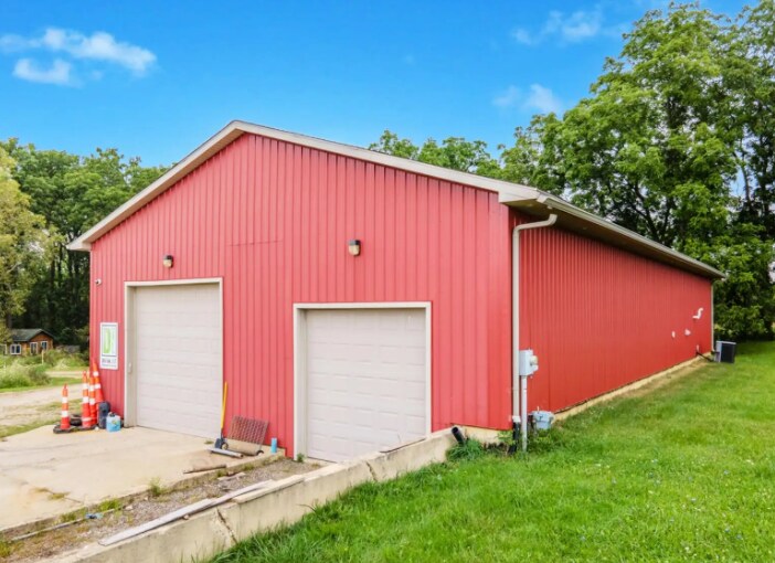 More Photos Of 10601 Bennett Dr, Morrice Warehouse For Sale