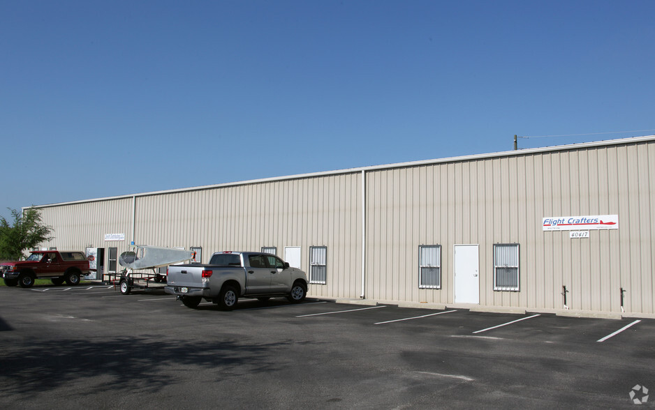 Primary Photo Of 40417 Chancey Rd, Zephyrhills Warehouse For Lease