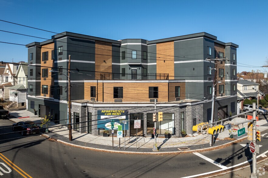 More Photos Of 187 Main St, Belleville Apartments For Lease