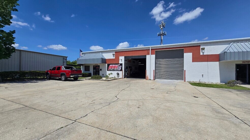 Primary Photo Of 10780 47th St N, Clearwater Warehouse For Lease