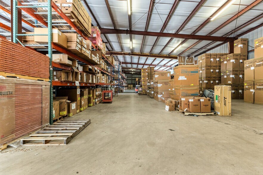More Photos Of 18230 Paulson Dr, Port Charlotte Warehouse For Sale
