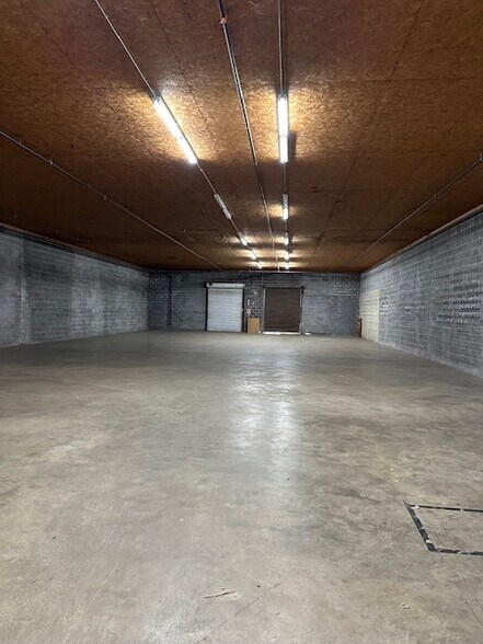 More Photos Of 131 S Varnell Rd, Tunnel Hill Distribution For Sale