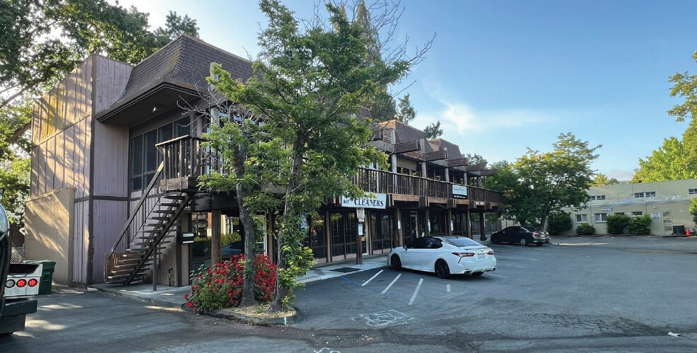 More Photos Of 990 Moraga Rd, Lafayette Office For Sale