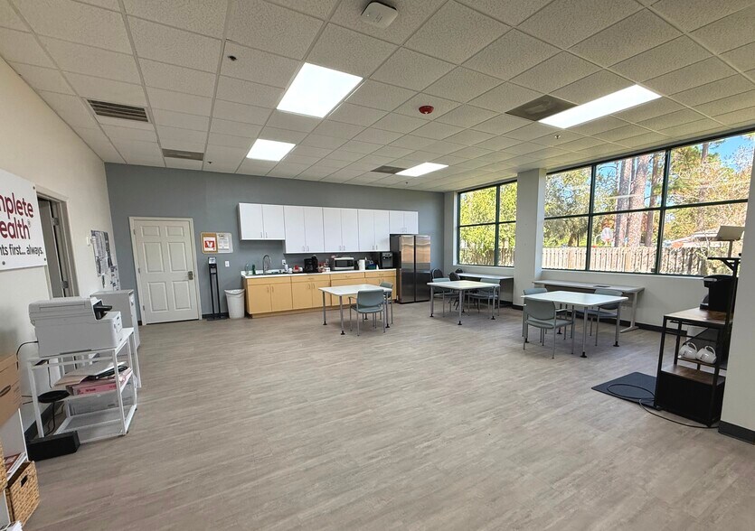 More Photos Of 1180 W Granada Blvd, Ormond Beach Medical For Lease