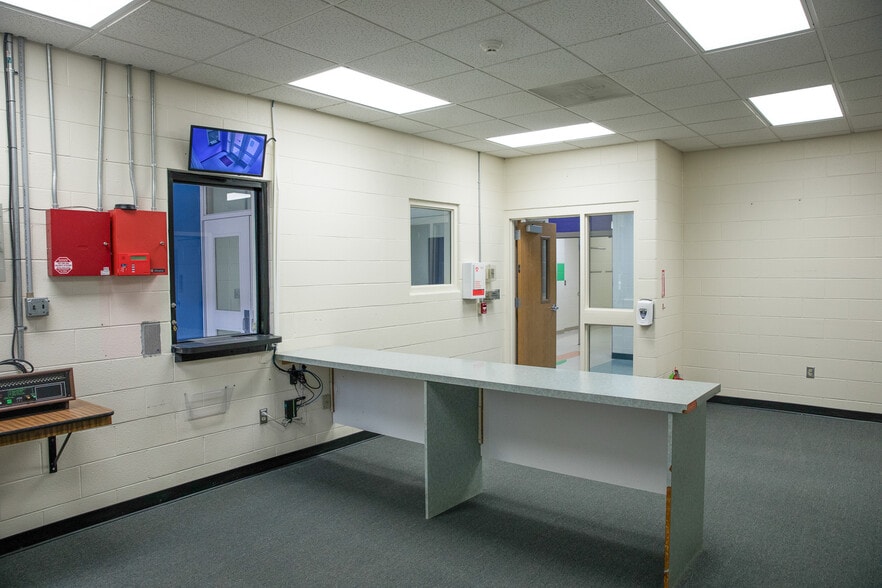 More Photos Of 12947 Highway Z, Warsaw Schools For Sale