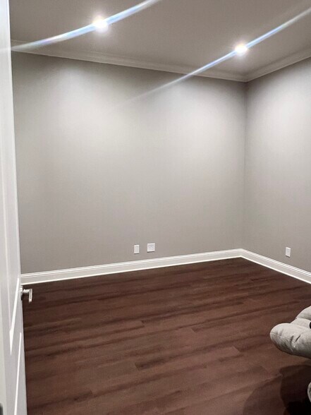 More Photos Of 4645 Wyndham Ln, Frisco Office For Lease