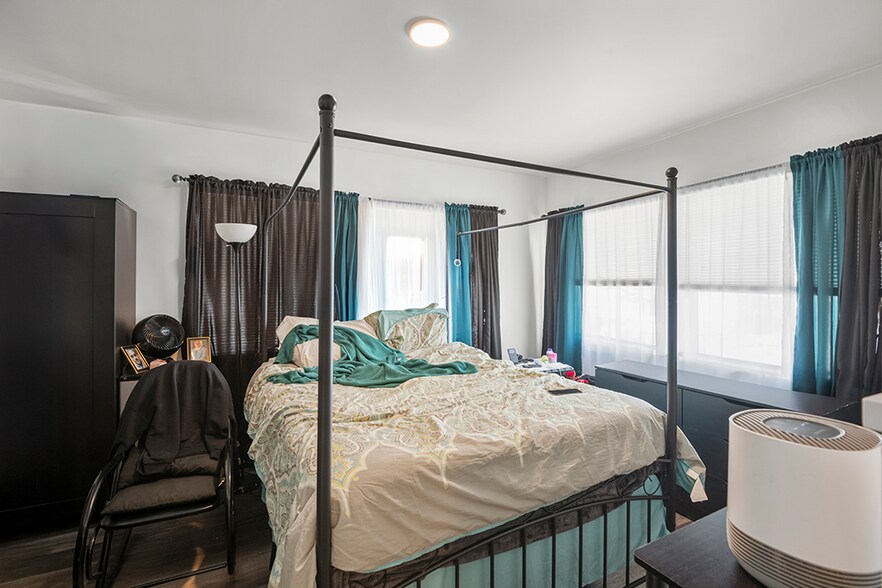 More Photos Of 2004 27th Ave, Oakland Apartments For Sale