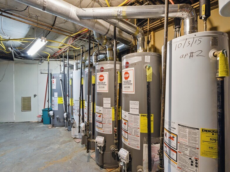 More Photos Of 904 Bergenline Ave, Union City Apartments For Sale