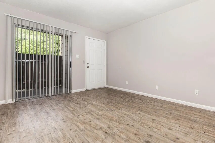 More Photos Of 9402 Synott Rd, Houston Apartments For Sale