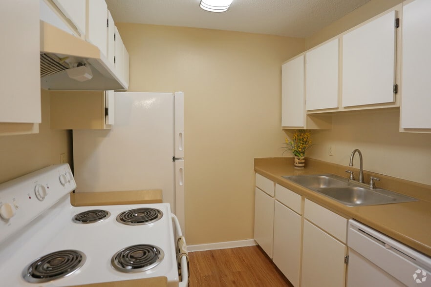 More Photos Of 737 W Mayfield Blvd, San Antonio Apartments For Sale