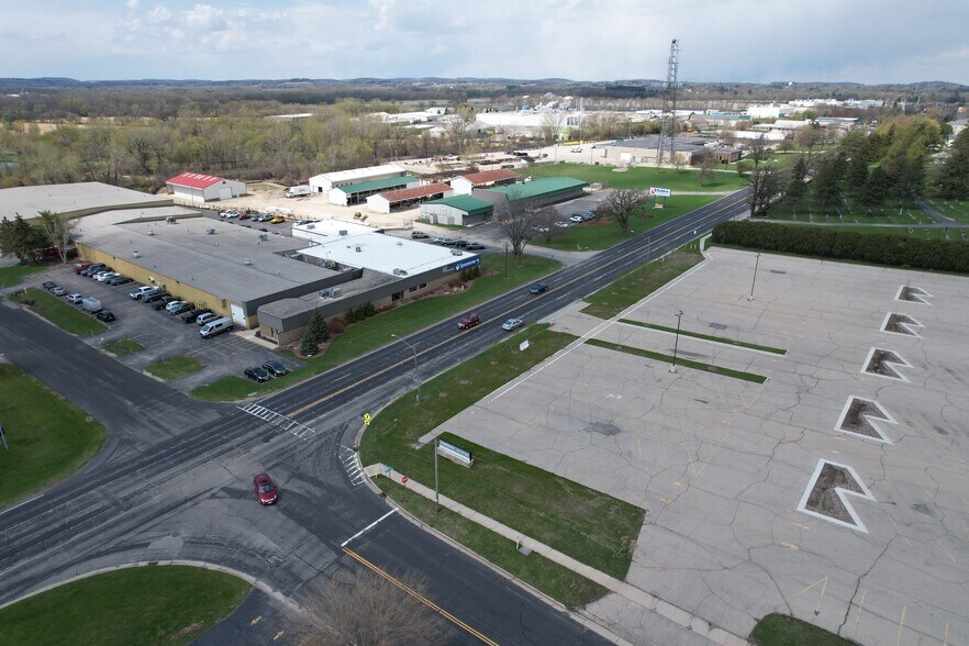 More Photos Of Lot 2 Janesville Ave, Fort Atkinson Land For Sale