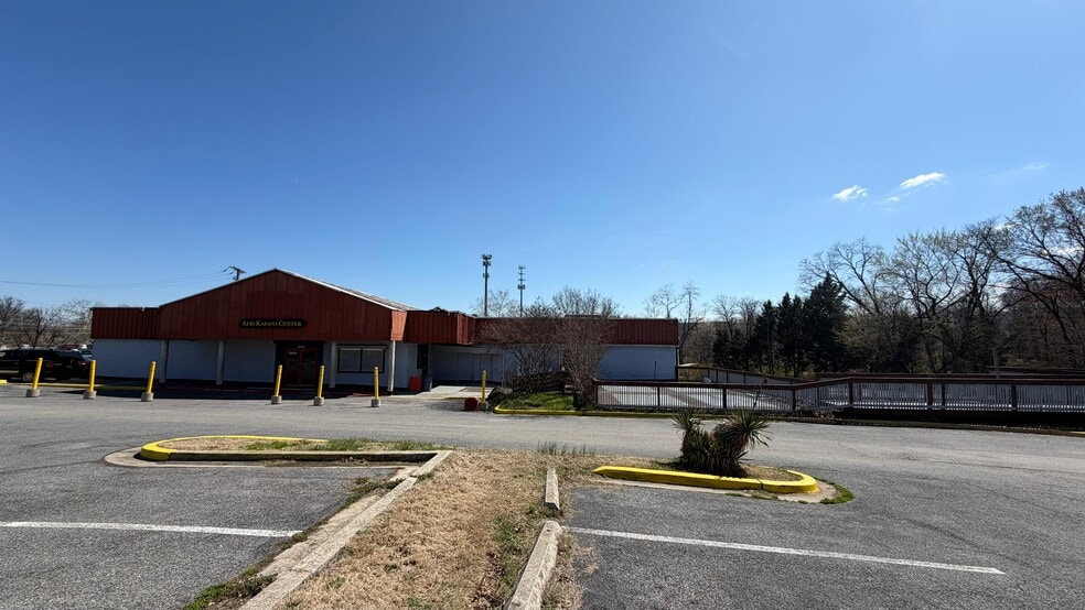 More Photos Of , Laurel Unknown For Sale