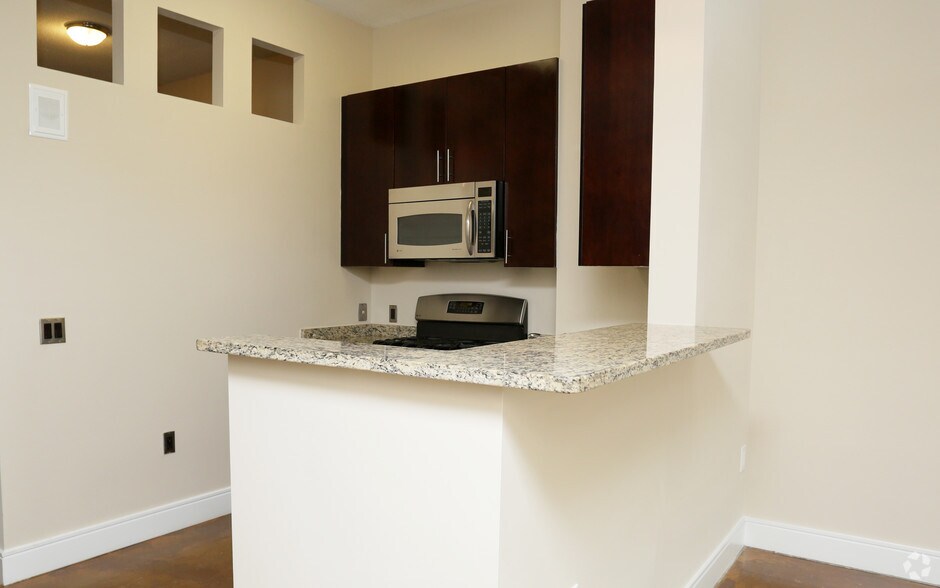 More Photos Of 1400 Irving St NW, Washington Apartments For Lease