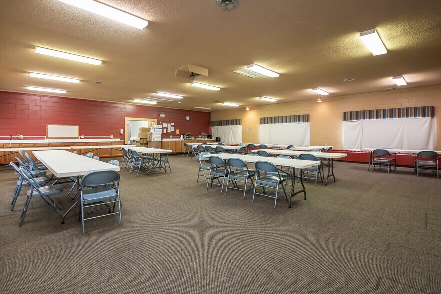 More Photos Of 733 Country Club Dr, Xenia Religious Facility For Sale