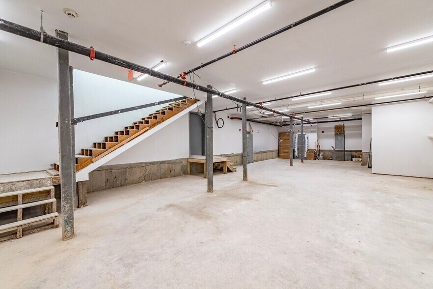 More Photos Of 4 Braintree St, Allston Apartments For Sale