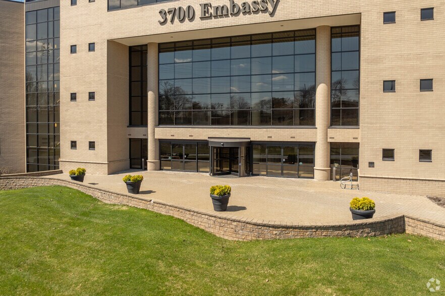 More Photos Of 3700 Embassy Pky, Akron Office For Lease
