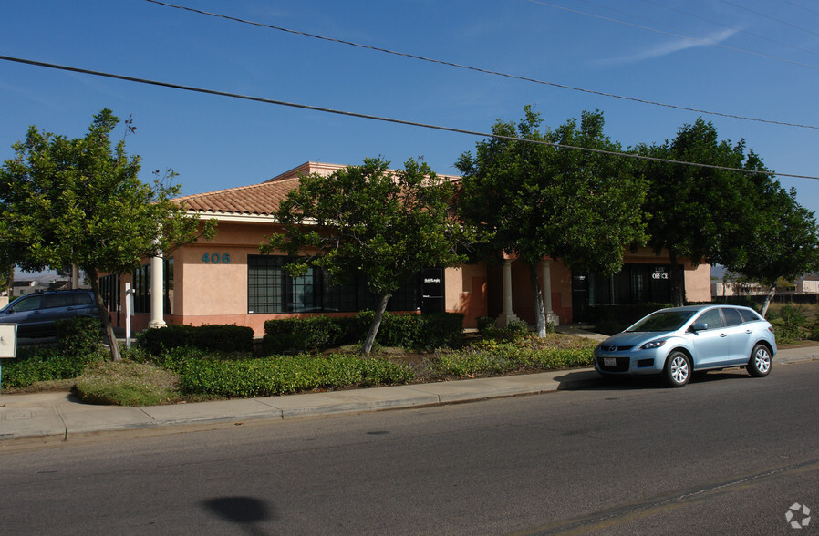 Primary Photo Of 406 16th St, Ramona Office For Lease